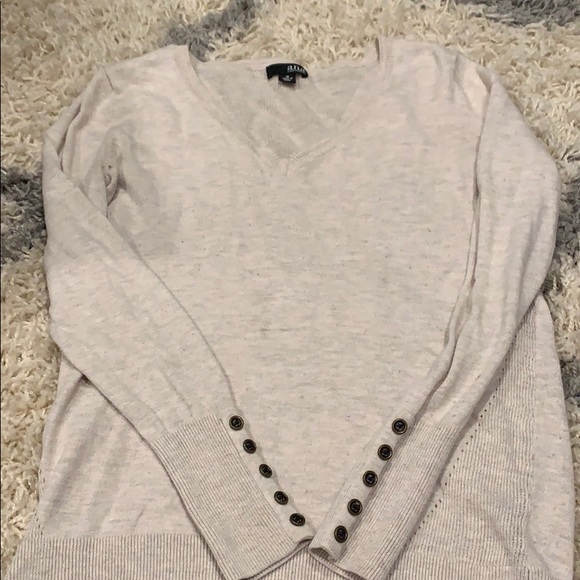 Sweater - Picture 1 of 1